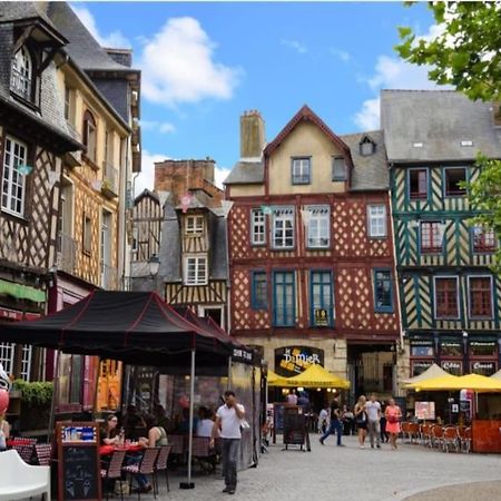 Rennes Centre Historique, Place Ste Anne Exterior foto